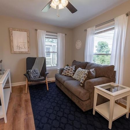 The Cardinal Nest A Cozy Cottage On Main St Saint Charles Extérieur photo