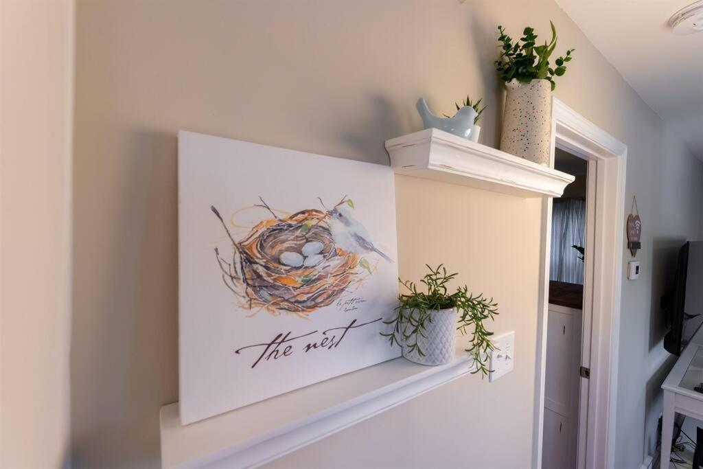 The Cardinal Nest A Cozy Cottage On Main St Saint Charles Extérieur photo